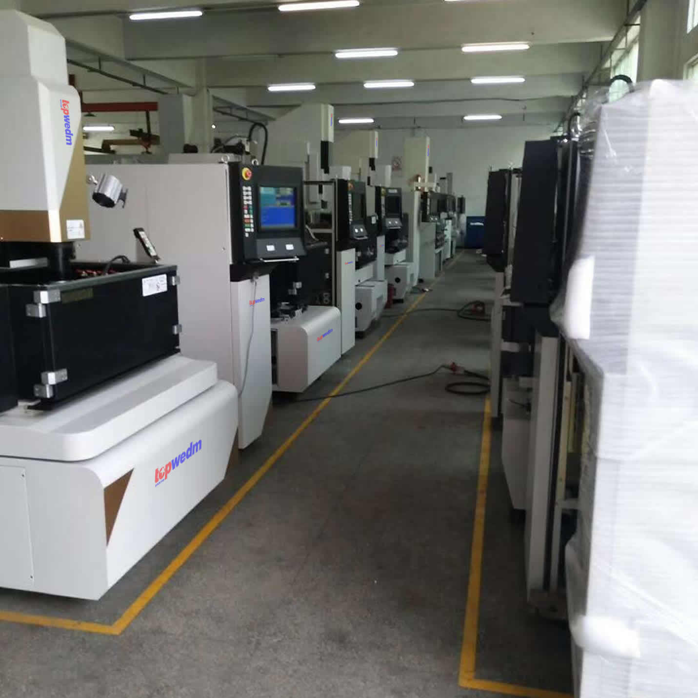 鏡面機.jpg 鏡面機.jpg