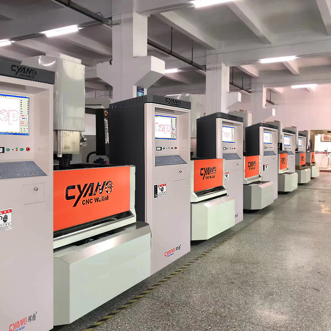 線切割機.jpg 線切割機.jpg